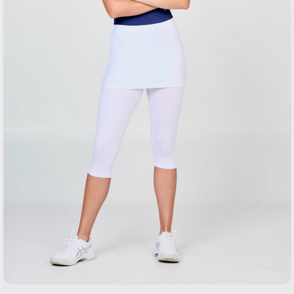 Sofibella Abaza Women's White Skirted Leggings